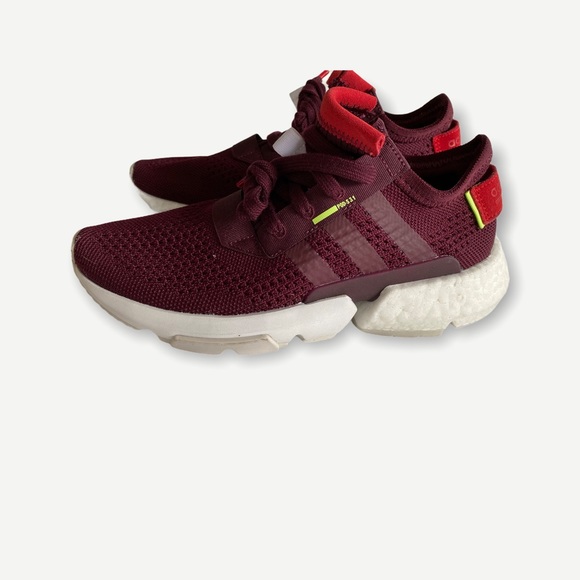 Women’s POD.S3.1 Shoes - Maroon /Hi-Res Yellow - Picture 3 of 5